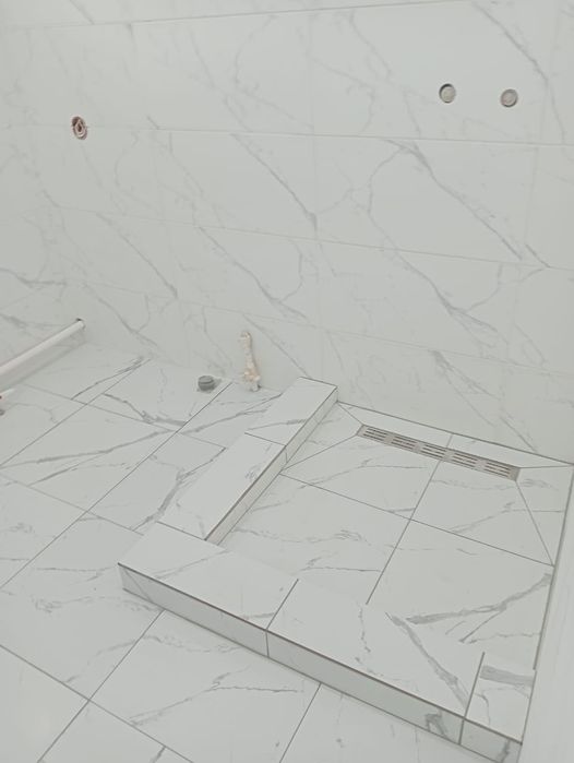 Кафельщик, демонтаж, монтаж любой сложности.