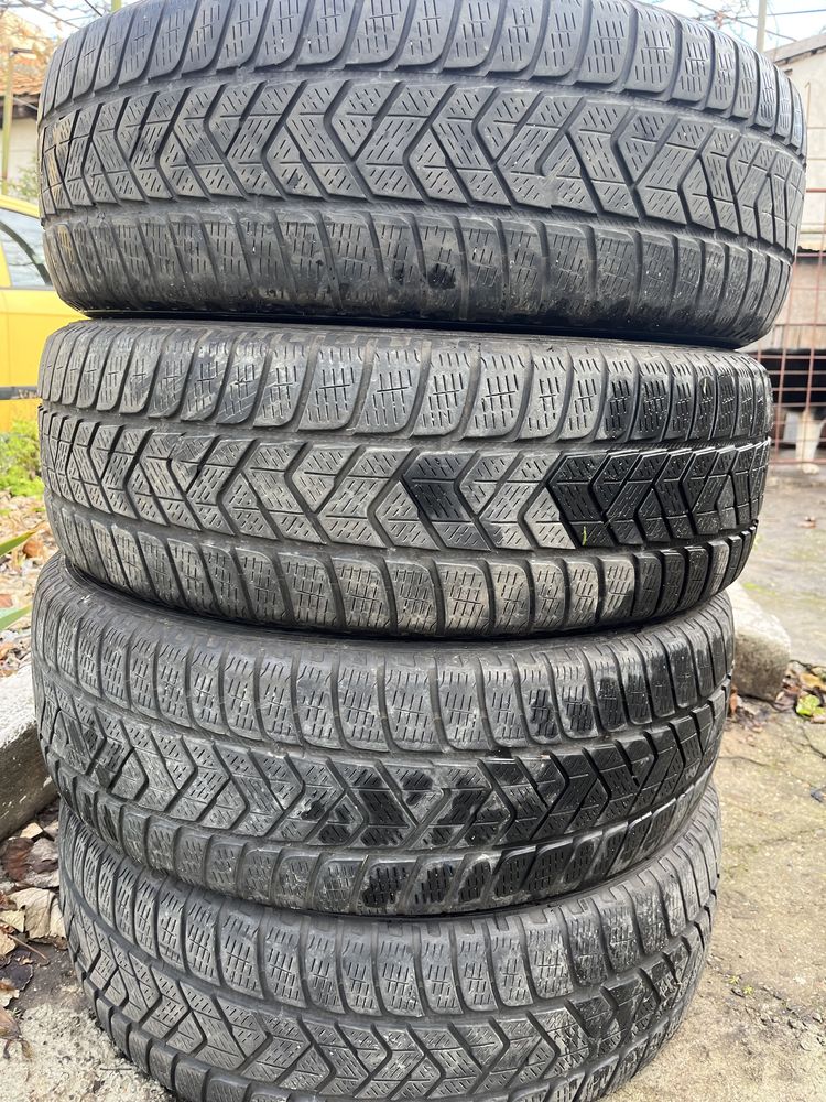 Vand cauciucuri PIRELLI 215/65/R17