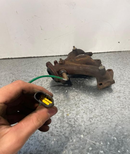 Galerie evacuare Dacia Logan prima generatie