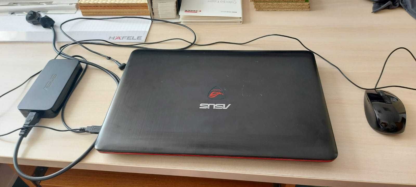 Leptop ASUS G771j