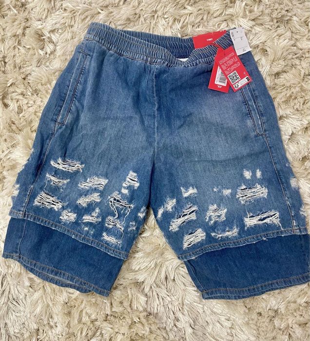 Panatloni Bermude Diesel produs Original Nou la pret Redus