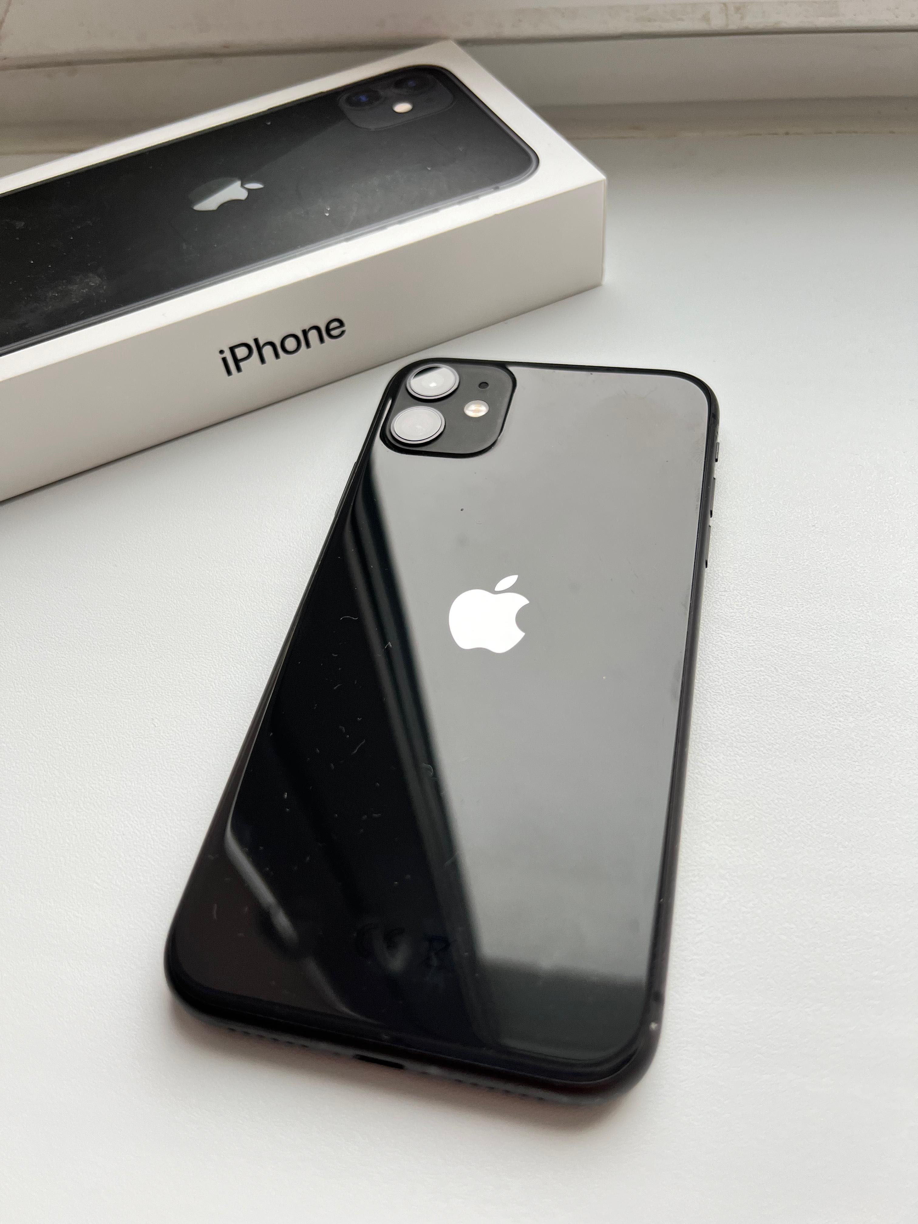 iPhone 11 64 Gb б/у в хорошем состоянии