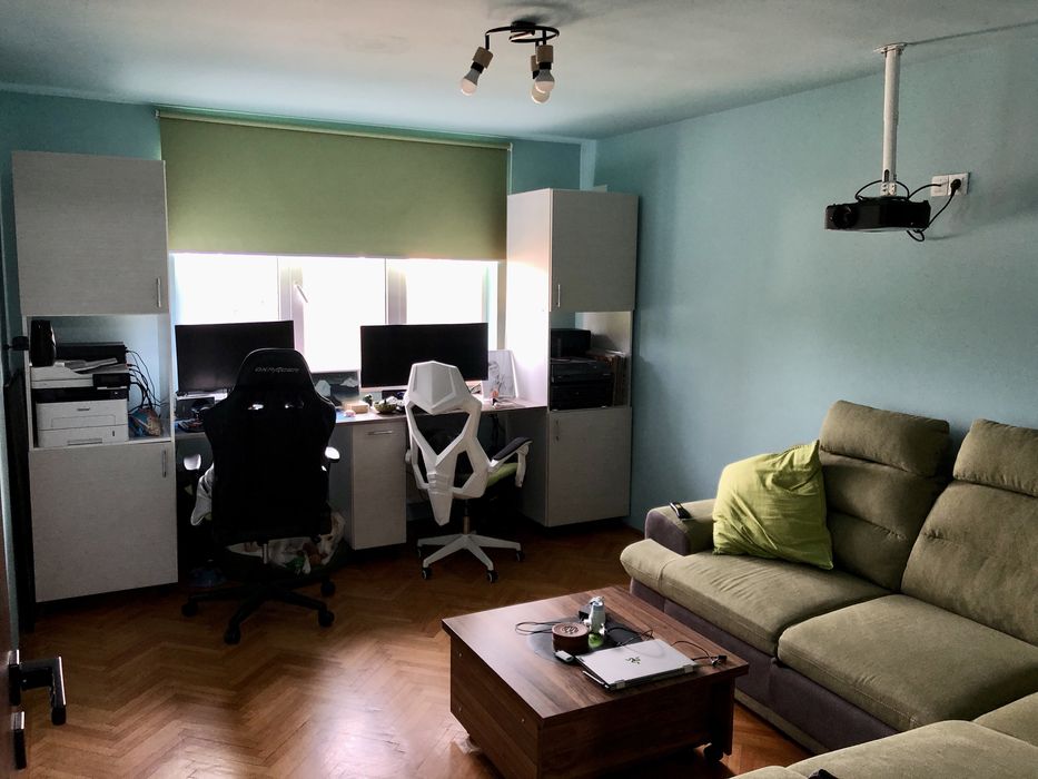 Schimb  apartament 2 camere  decomandat cu casă