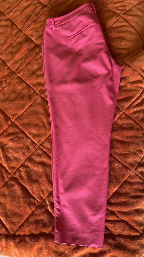 Pantaloni pink, marime 46