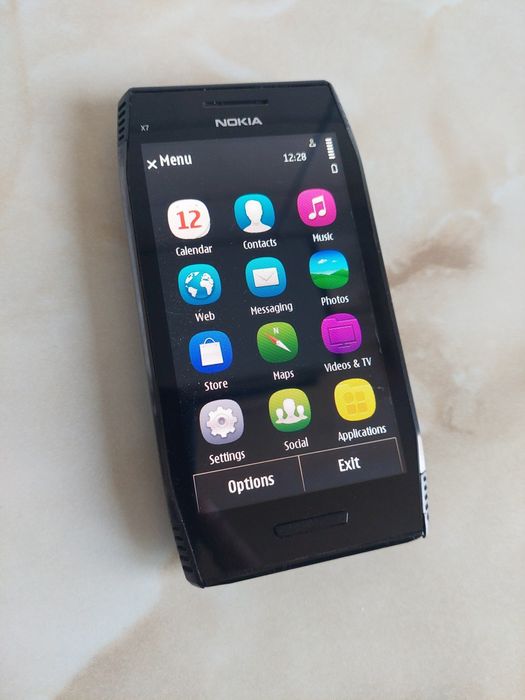 Vând Nokia X7 Black [perfect funcțional] [de colecție] //poze reale