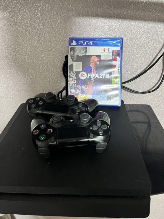 Продам sony Playstation 4 slim 1 tb
