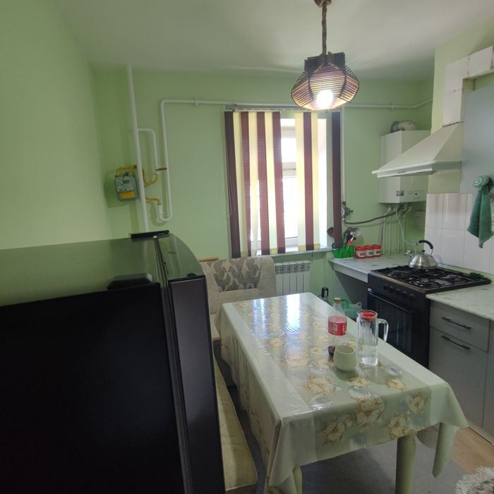 Sergeli-5A da 3 xona Jihozlari bilan Srochna Oilaga Arendaga Beriladi.