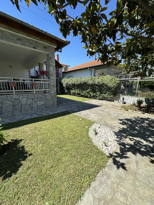 Вила Алекс Аспровалта