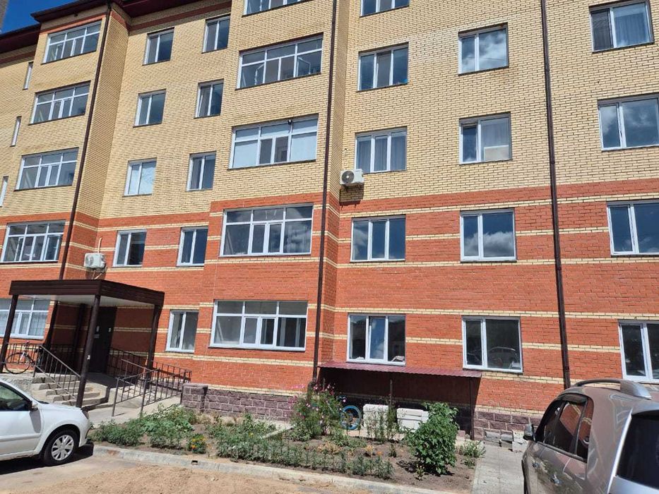 Продам 3 комн квартиру улучшенной планировки по ул Абая на 4/5 эт