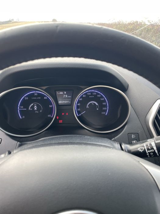 Vand sau schimb cu bmw sau mercedes