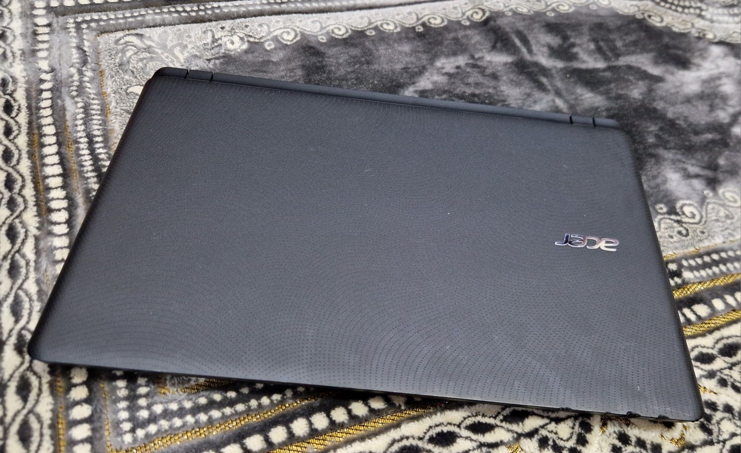 Acer noutbook sotiladi