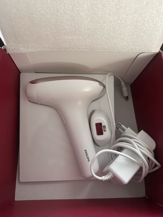 Philips Lumea Series 7000 Фотоепилатор