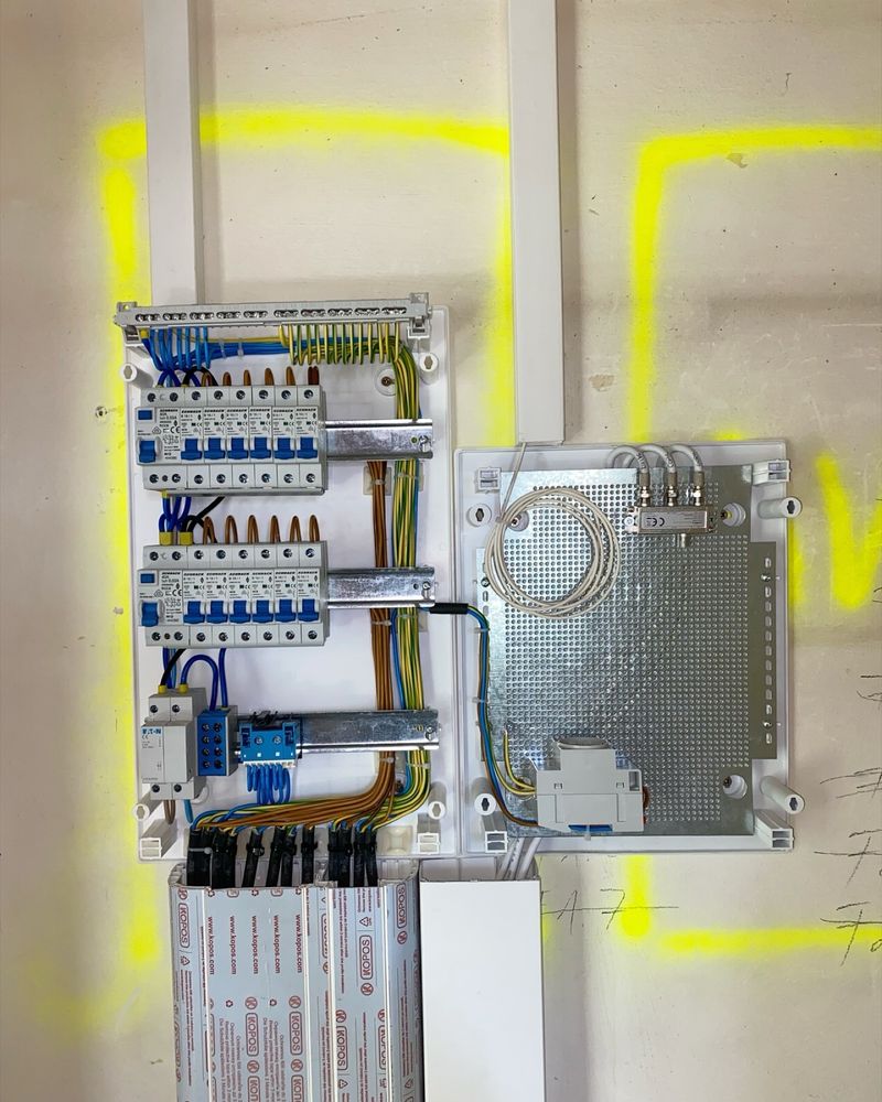 Electrician instalații electrice Sibiu
