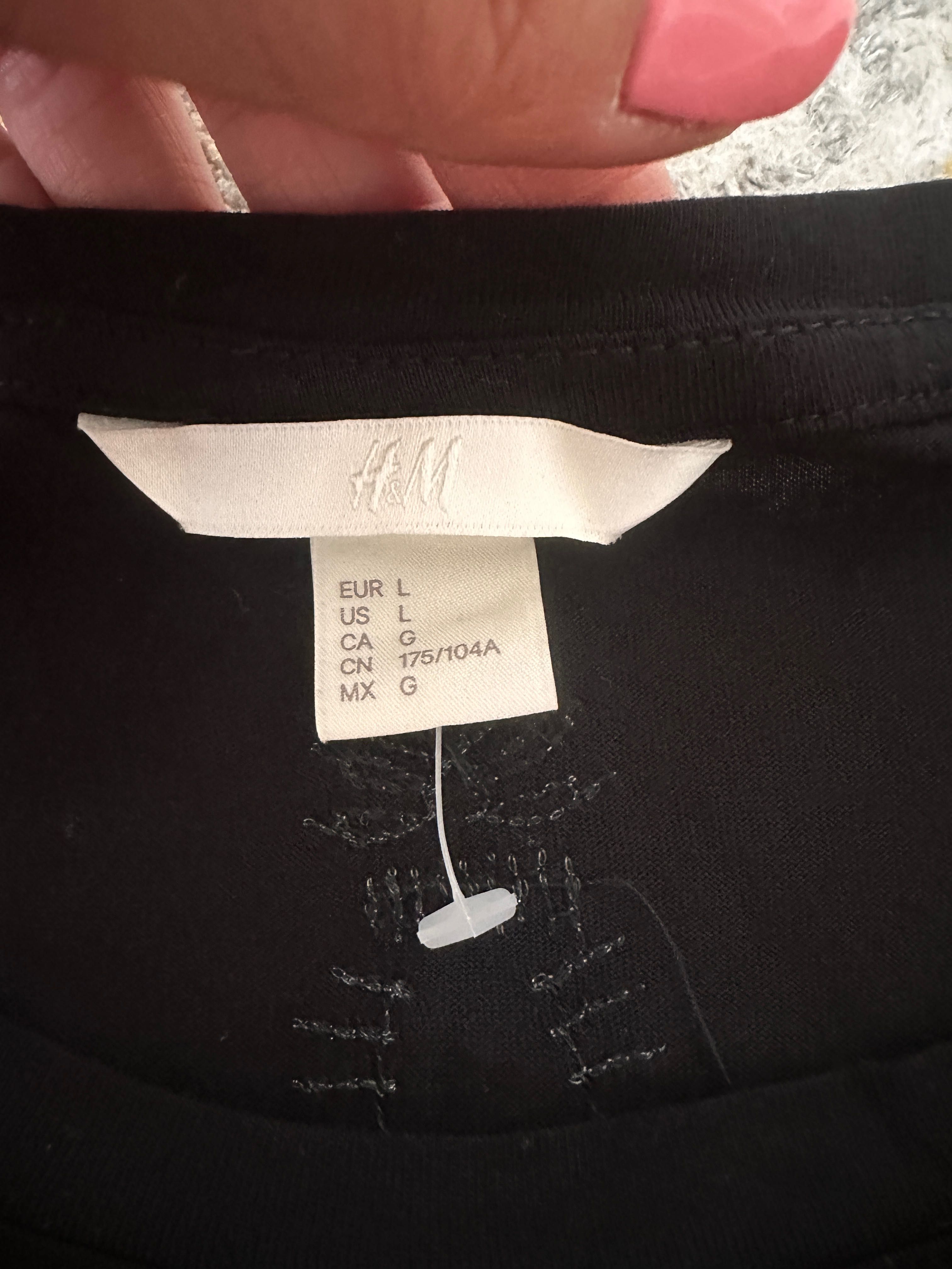 новая  интересная   футболка  H&M