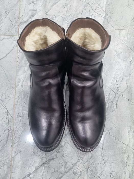 Срочно продаётся мужской кожаный сапог зимний