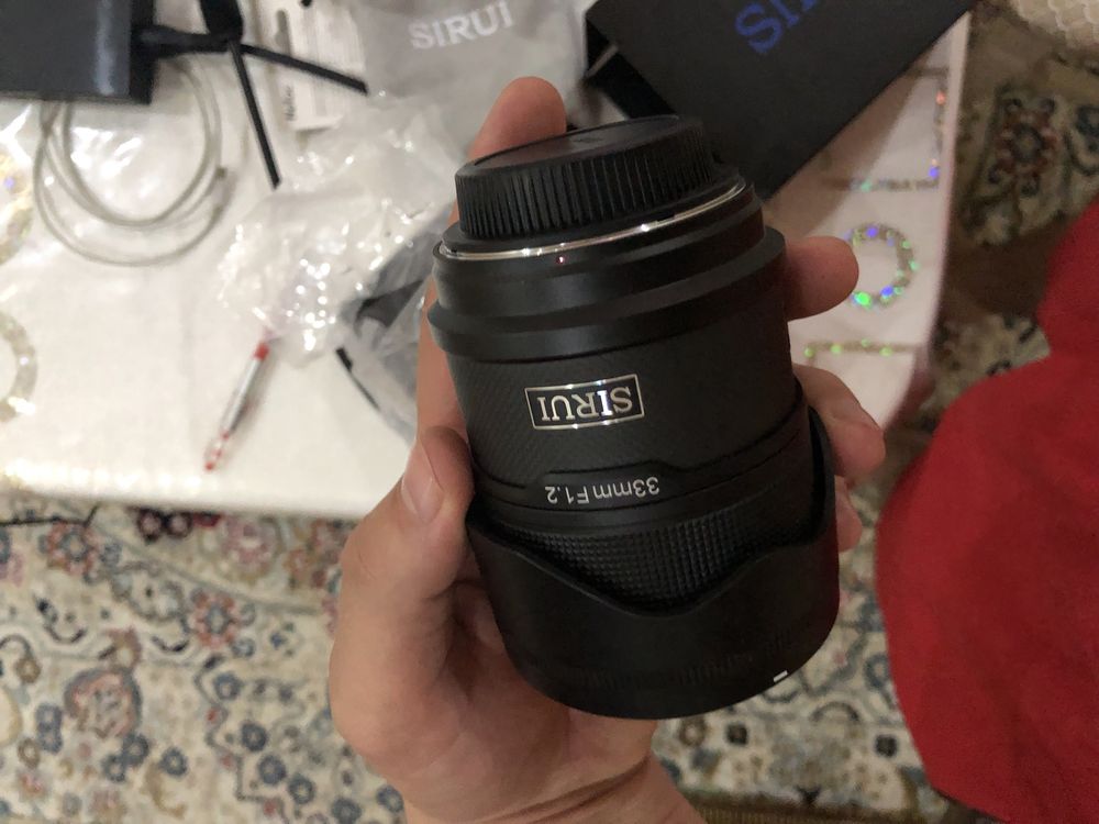 Sirui 33 mm 1,2
