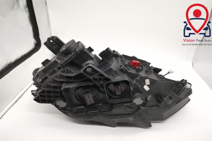 Фар Ляв Оригинален Лед Адаптивен Повреден Фолксваген / Volkswagen Pass