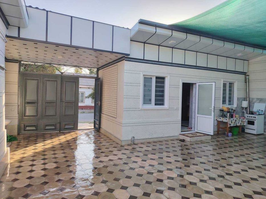 Ховли уй сотилади