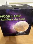 LED Moon Lamp – 3D Лампа Луна с Дистанционно | Подарък и Декорация