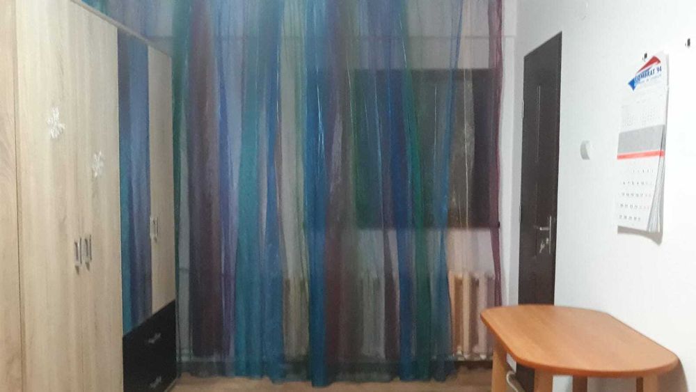 Închiriez garsonieră