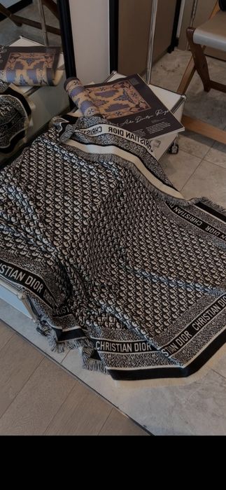 Fular Christian Dior, model 2026, 2 modele