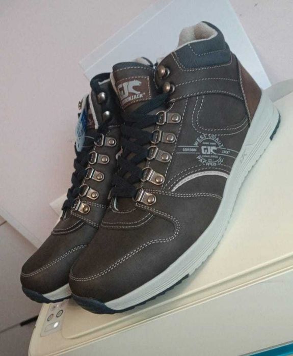 Ghete noi GORDON, originale pentru bărbați, din piele naturală m. 45