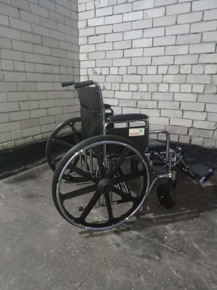 Продам инвалидную коляску фирмы Turan, новая