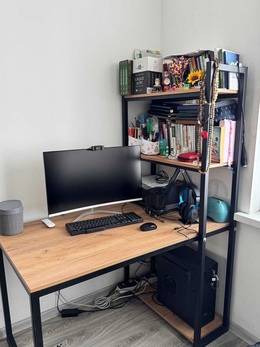 Loft stellajlik stol polkasi bilan