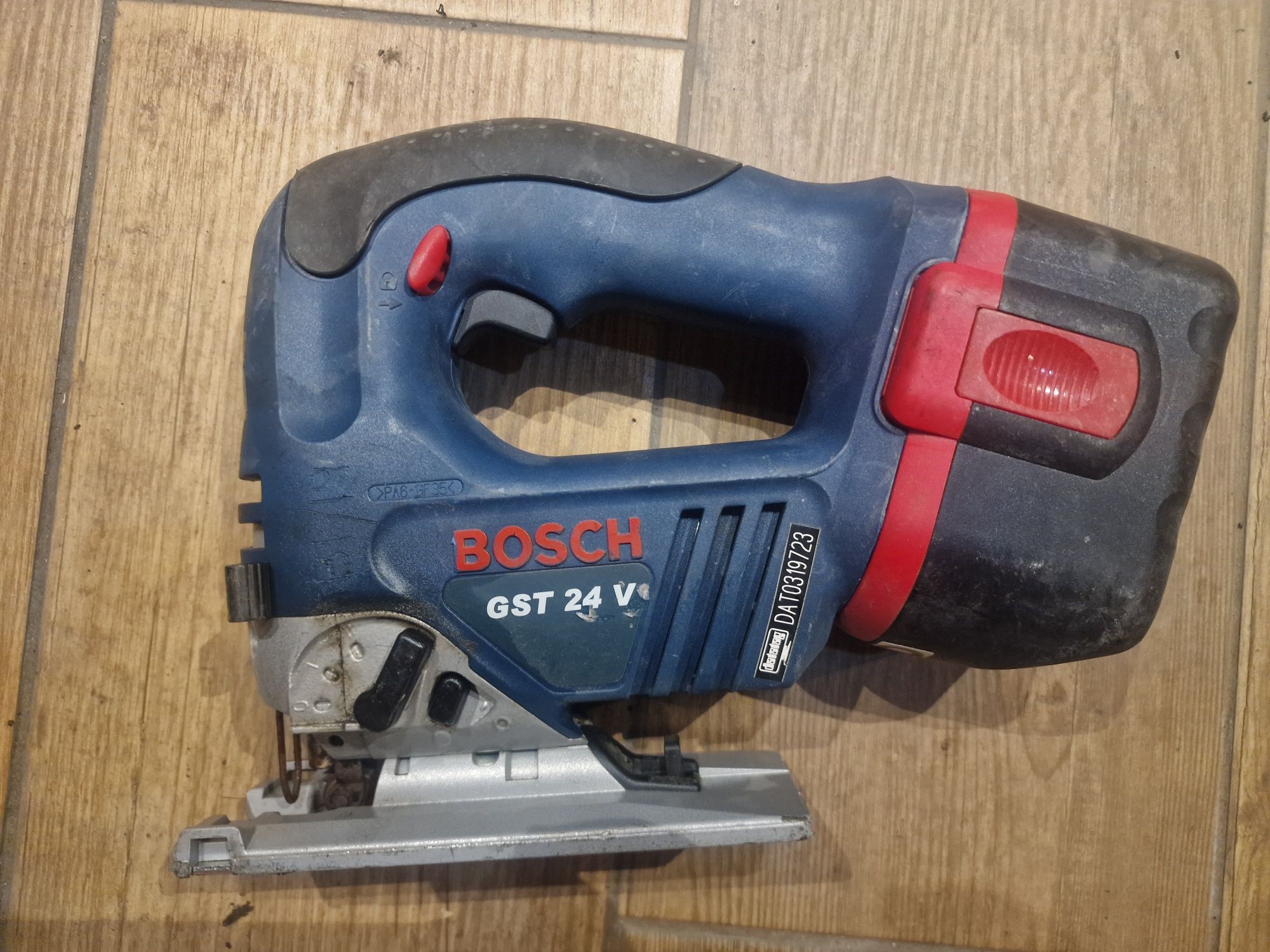 Pendular Bosch GST 24V