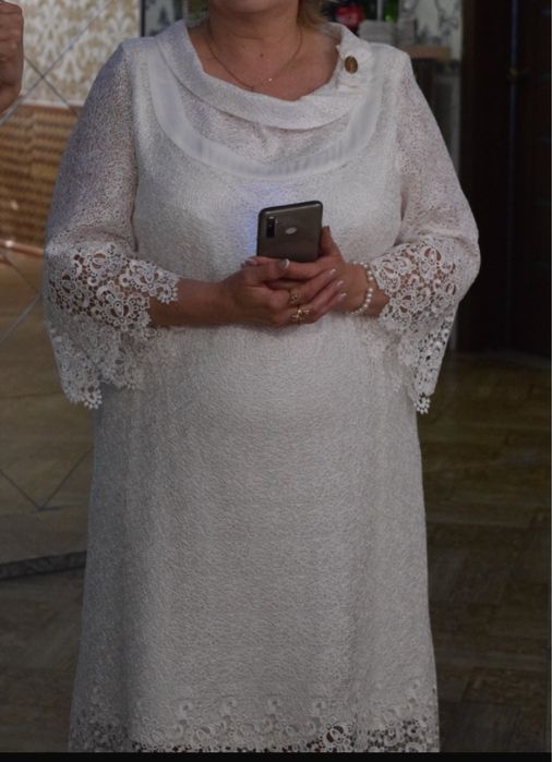 Продам почти новое платье