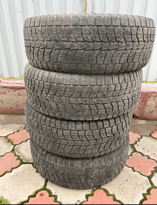 Шины зимние комплект