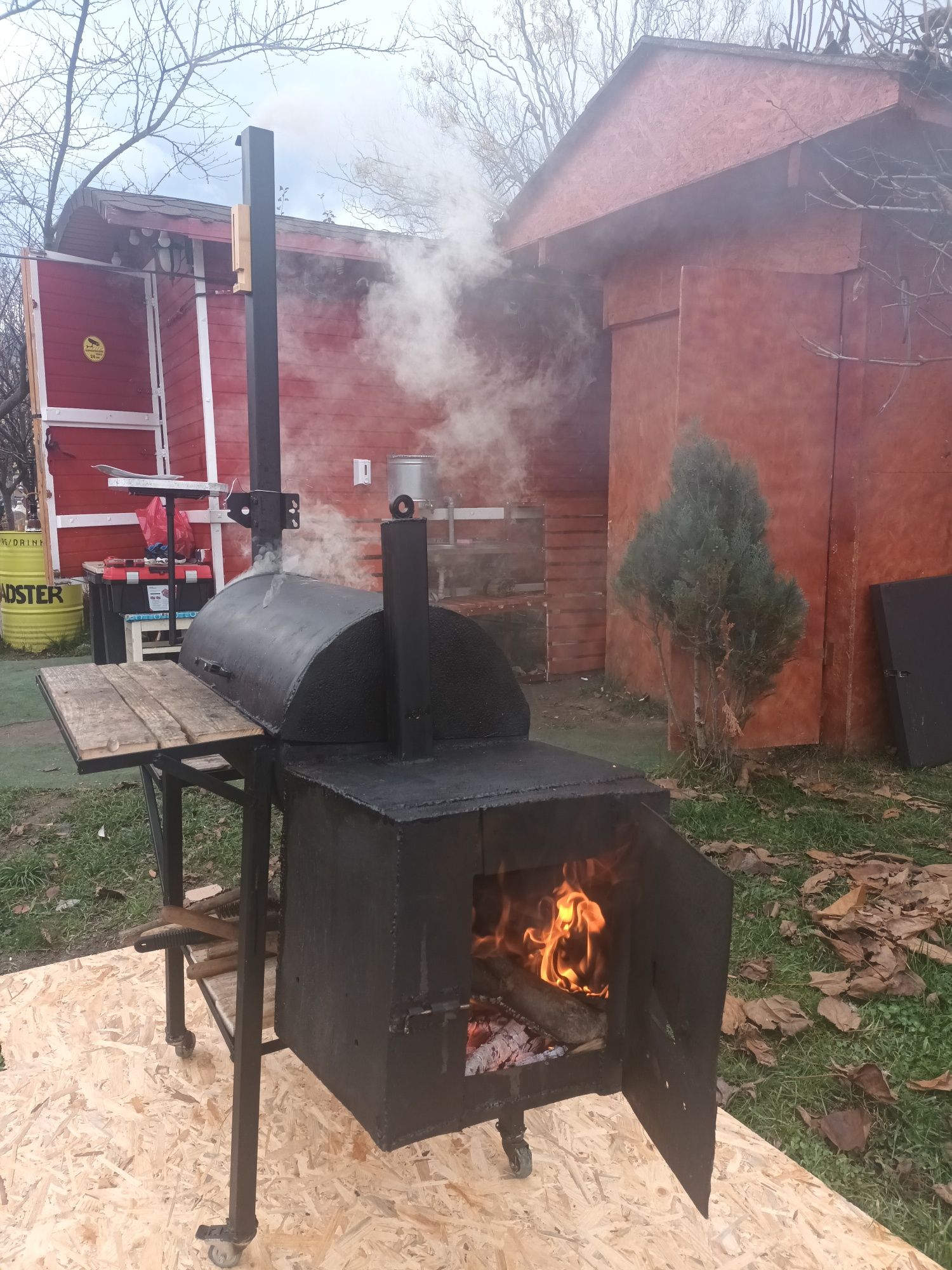 Vând urgent Smoker, grătar, Rotisor