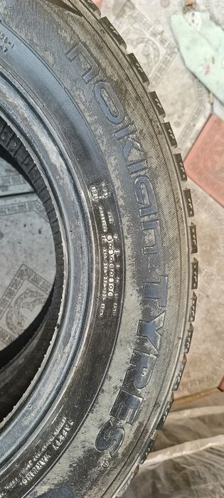 Продам шины 1сезон проездил