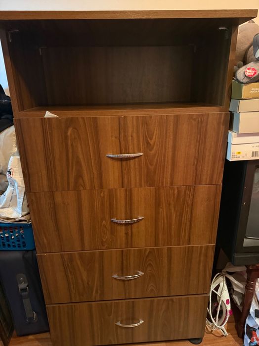 Comoda tv cu 4 sertare