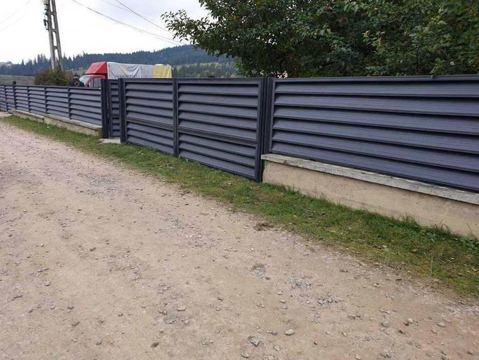 Garduri si porti din panou stil jaluzea de diferite modele la comanda