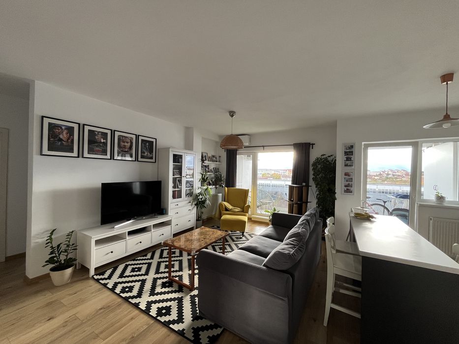 Apartament 3 camere de vanzare, cartier Kogalniceanu, zona Piata Cluj