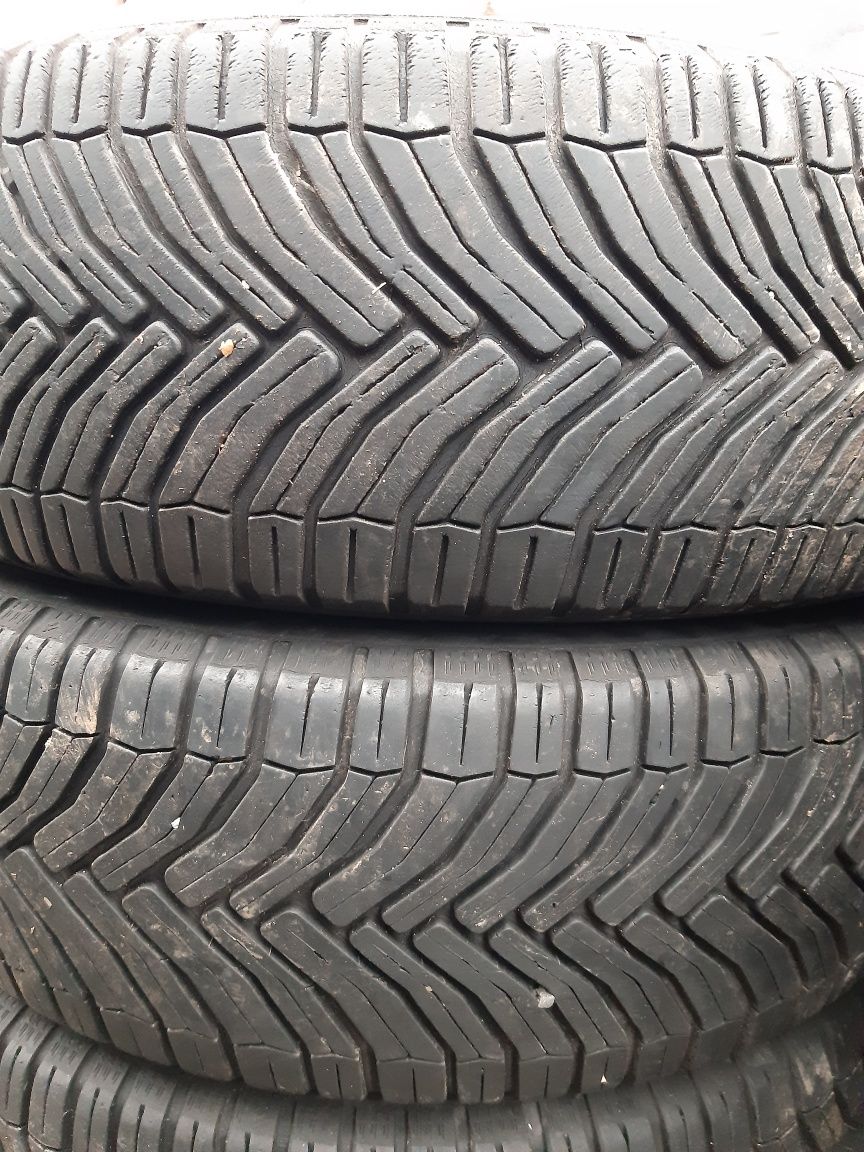 Anvelope 185/65r15 marca Michelin preț 130 lei bucata