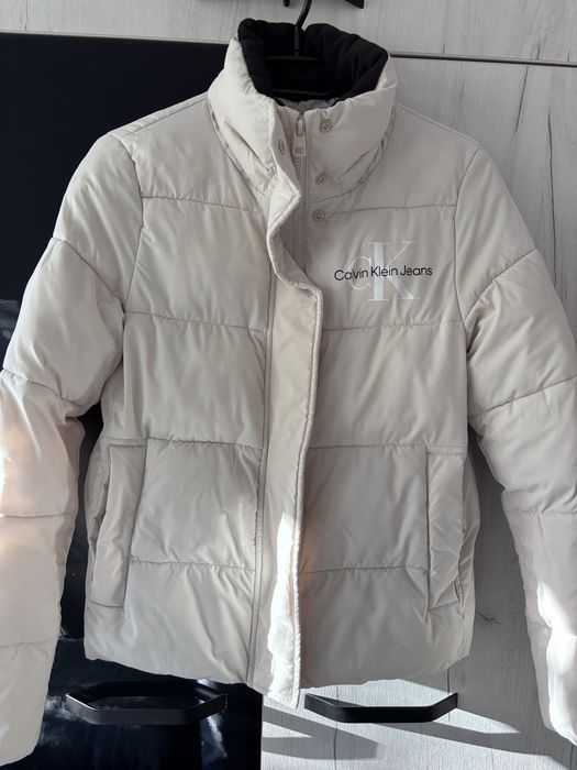 Geaca calvin klein de iarna