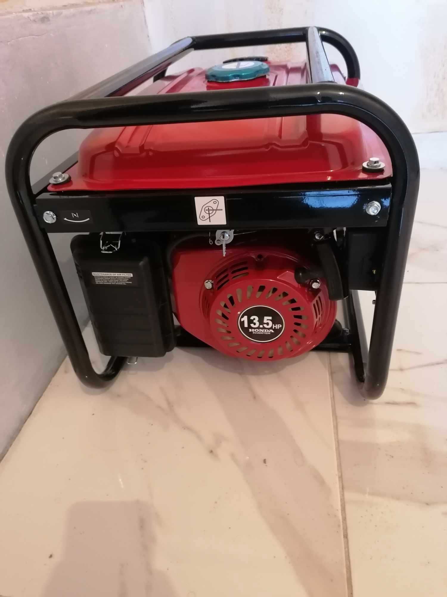 Генератор за ток Нonda invectoren 6.5max
