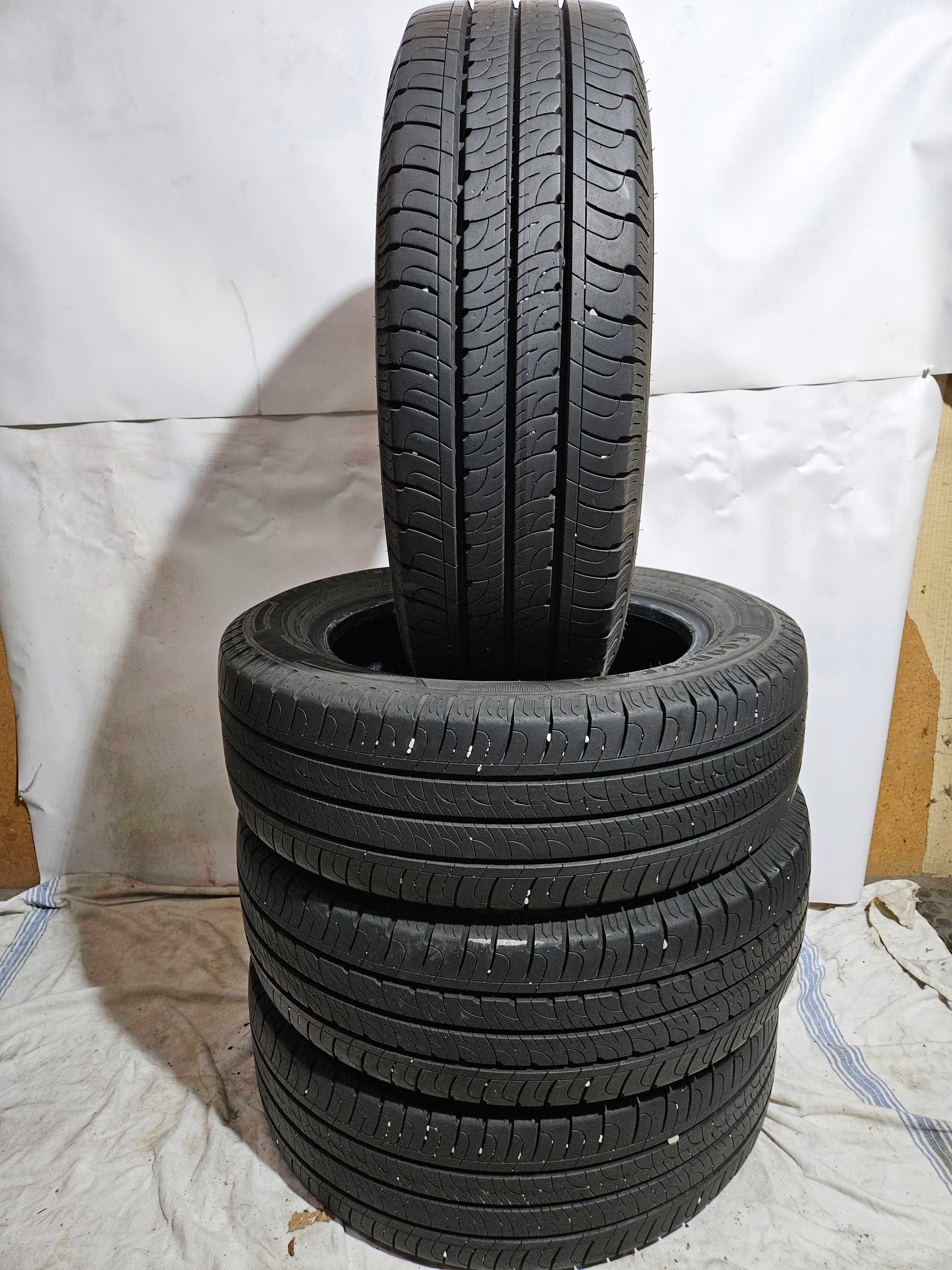 4бр 195/60/16C  GOODYEAR 8мм грайфер дот:22г безплатен монтаж