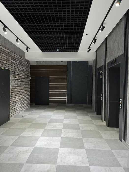 ЖК Loft Residence квартира 42м2 коробка улица Садыка Азимова: ПРОДАЖА