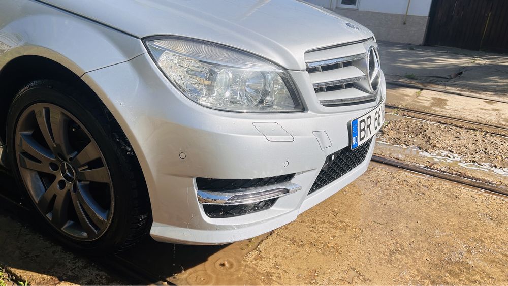 Bara fata c-class w204 facelift AMG