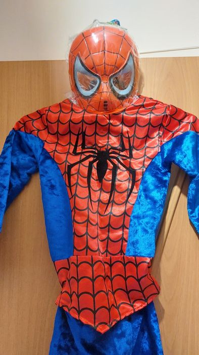 Продам детский костюм