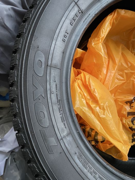 215/60R17 96V М+S TOYO