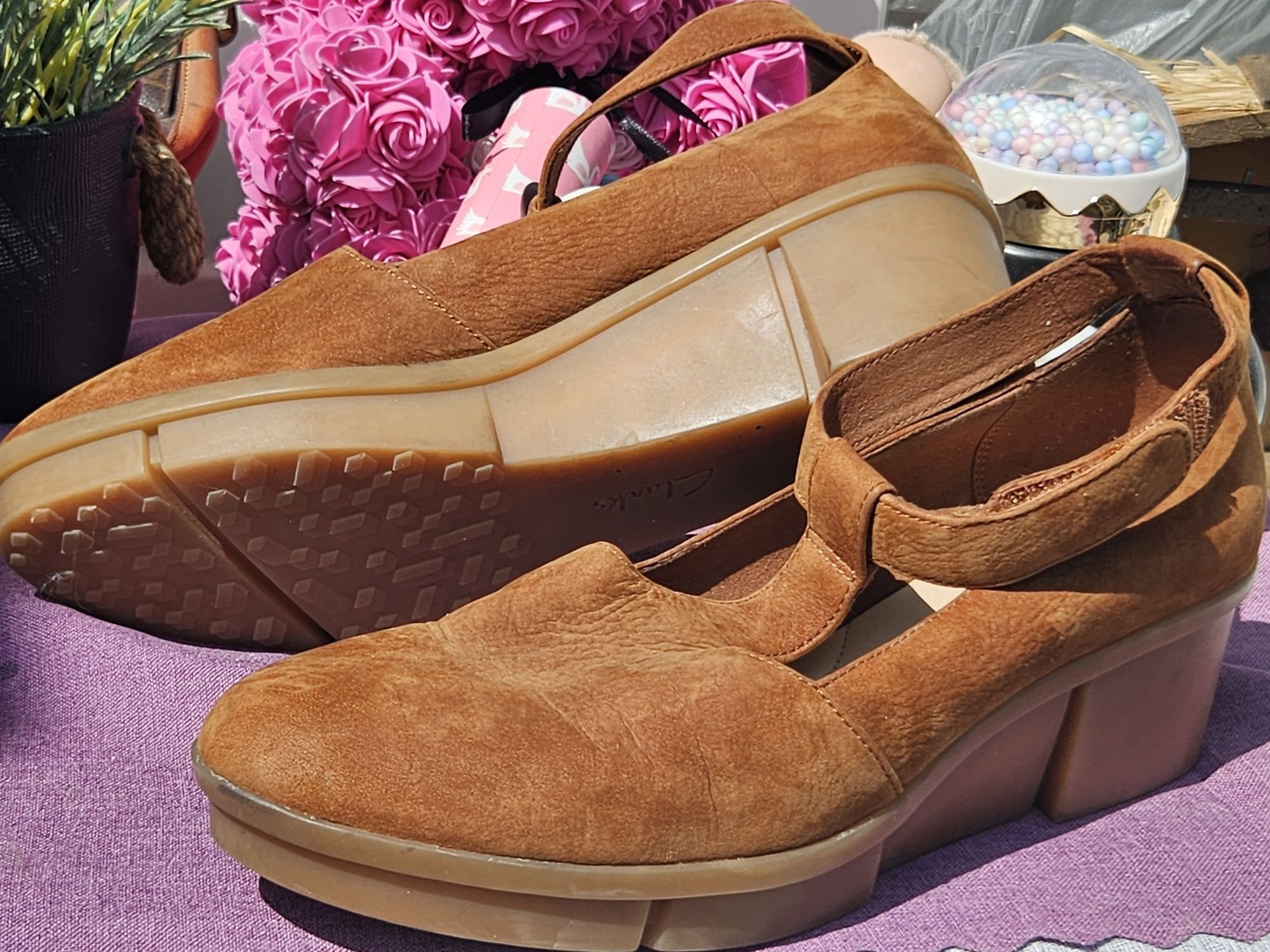 Clarks сандали на платформа от кожа