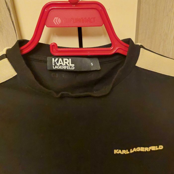 оригинална тениска Karl lagerfeld.размер S