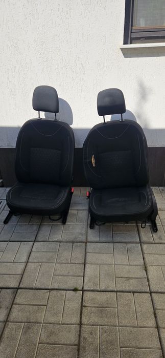 Scaune fata Dacia Logan ll