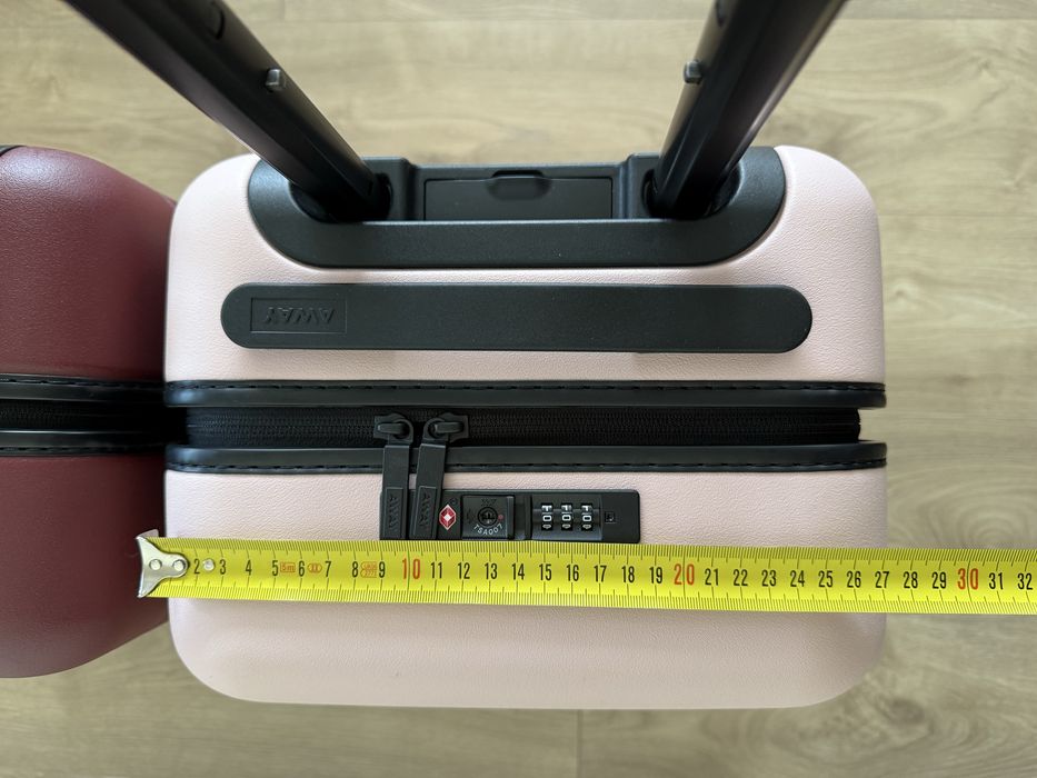 Куфар AWAY малък ръчен багаж 40х28х20