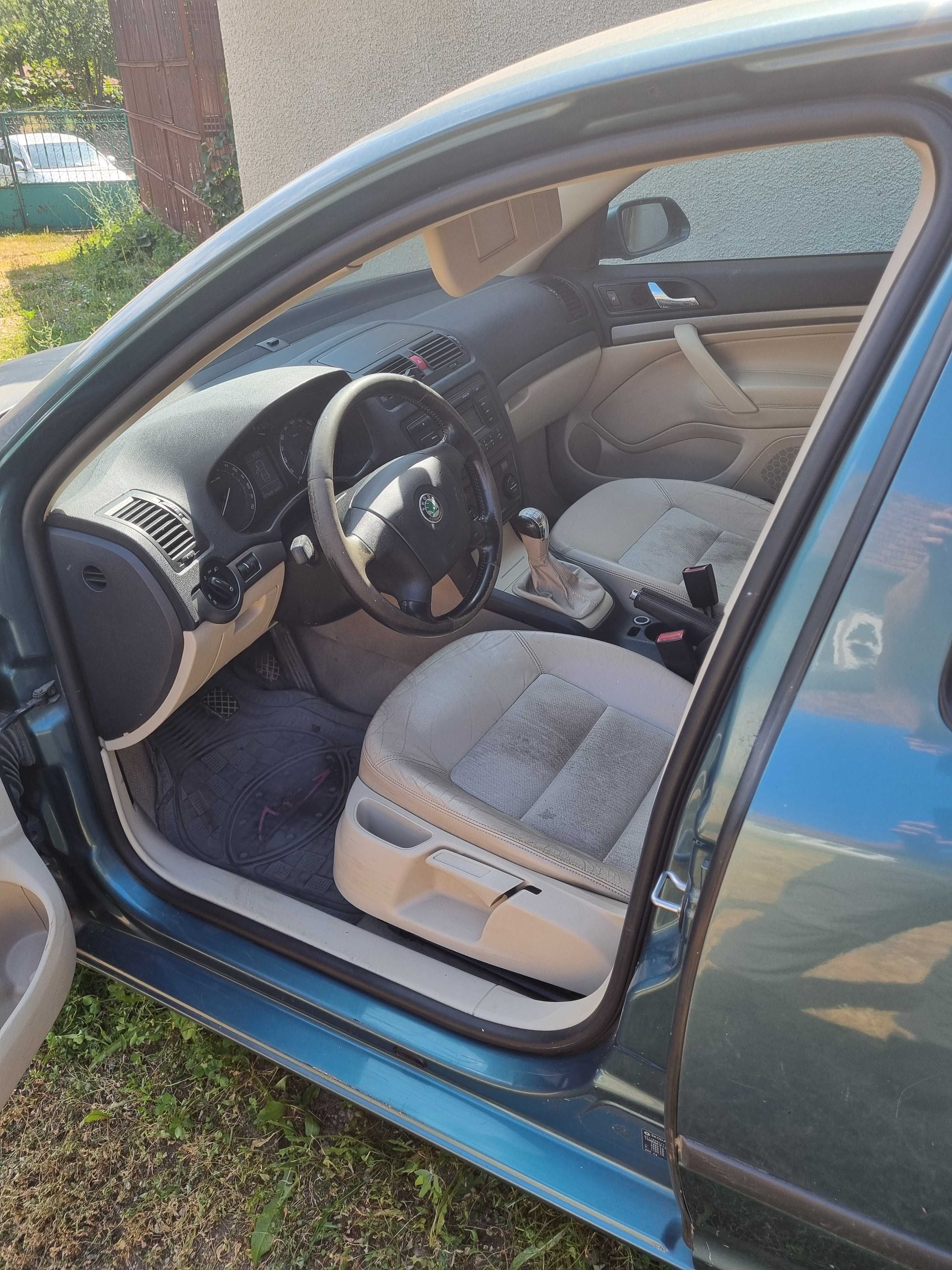 Skoda octavia 2,  1.8 benzina TSI 160 cai