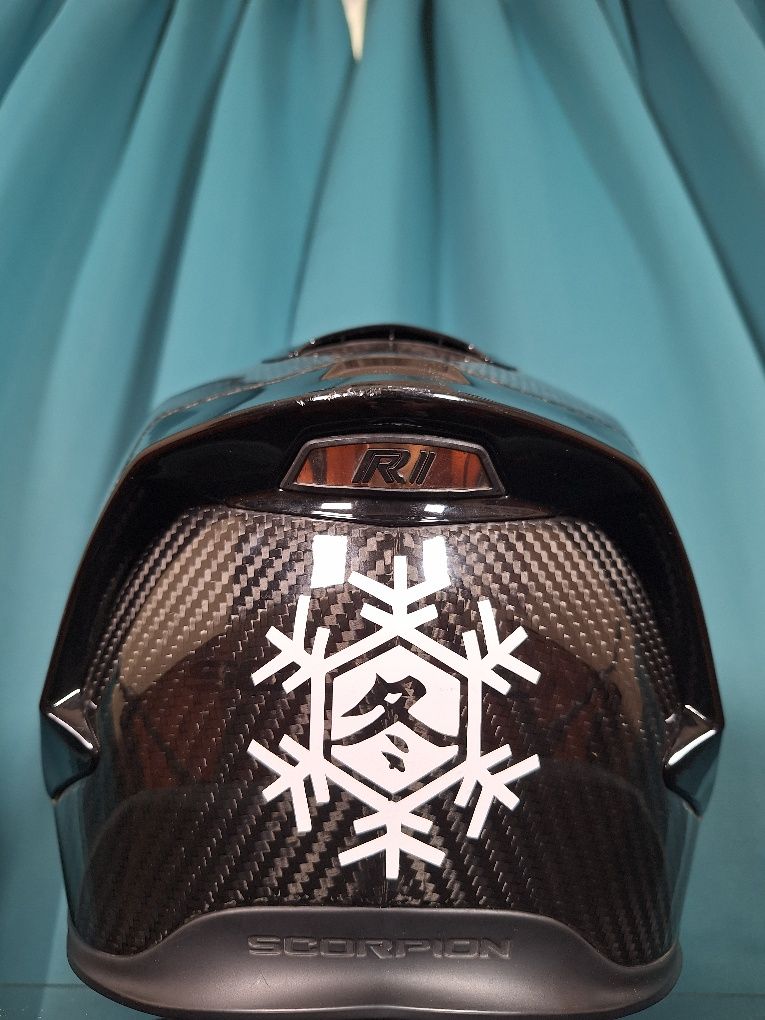Scorpion Exo R1 Evo Carbon
